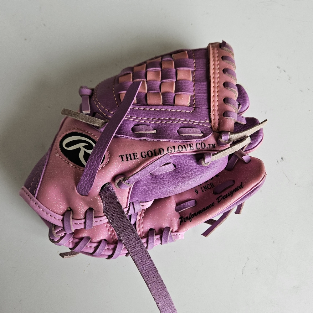 9 Inch, Rawlings Pink and Lavender Youth Glove